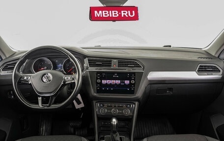 Volkswagen Tiguan II, 2020 год, 2 700 000 рублей, 14 фотография