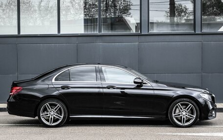 Mercedes-Benz E-Класс, 2016 год, 2 439 000 рублей, 5 фотография