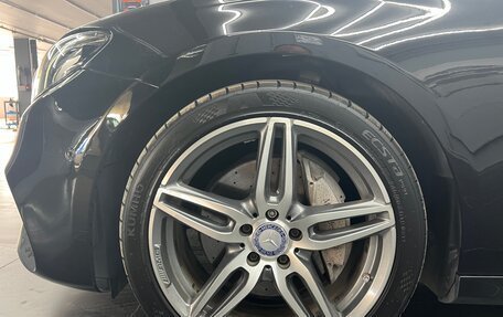 Mercedes-Benz E-Класс, 2016 год, 2 700 000 рублей, 13 фотография