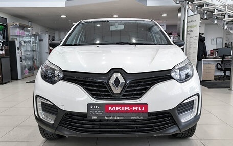 Renault Kaptur I рестайлинг, 2019 год, 1 384 000 рублей, 2 фотография