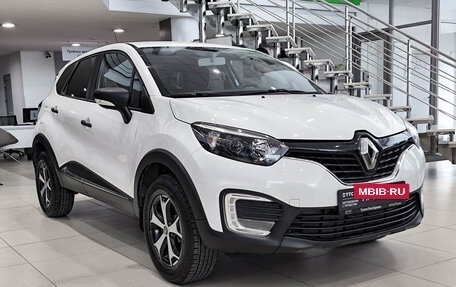 Renault Kaptur I рестайлинг, 2019 год, 1 384 000 рублей, 3 фотография