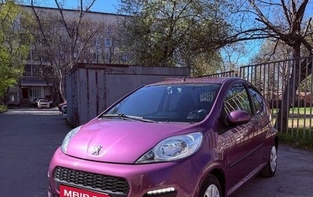 Peugeot 107 I рестайлинг, 2012 год, 695 000 рублей, 1 фотография