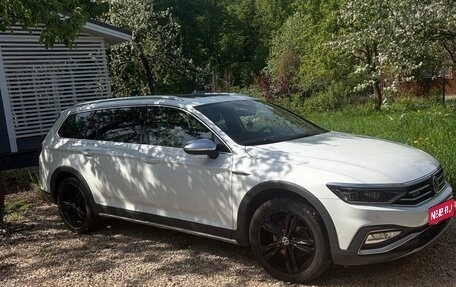 Volkswagen Passat B8 рестайлинг, 2020 год, 3 800 000 рублей, 1 фотография