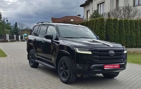 Toyota Land Cruiser, 2023 год, 11 450 000 рублей, 1 фотография