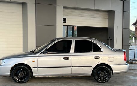 Hyundai Accent II, 2004 год, 400 000 рублей, 3 фотография