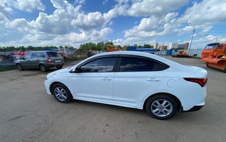 Hyundai Solaris II рестайлинг, 2020 год, 1 350 000 рублей, 6 фотография