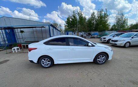 Hyundai Solaris II рестайлинг, 2020 год, 1 350 000 рублей, 2 фотография
