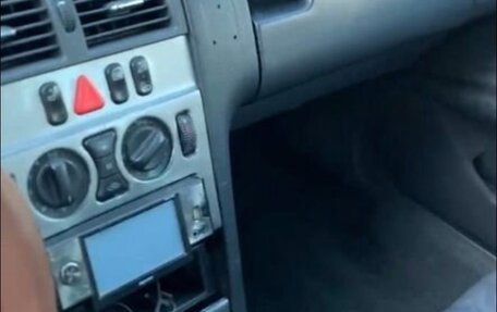 Mercedes-Benz E-Класс, 1995 год, 365 000 рублей, 6 фотография