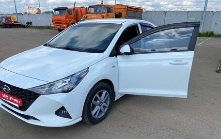 Hyundai Solaris II рестайлинг, 2020 год, 1 350 000 рублей, 9 фотография