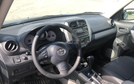 Toyota RAV4, 2004 год, 930 000 рублей, 8 фотография