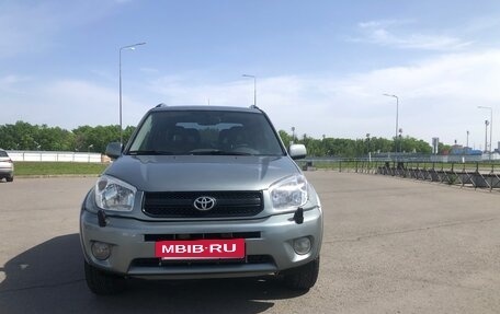 Toyota RAV4, 2004 год, 930 000 рублей, 3 фотография