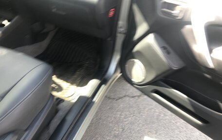 Toyota RAV4, 2004 год, 930 000 рублей, 19 фотография