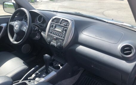 Toyota RAV4, 2004 год, 930 000 рублей, 18 фотография