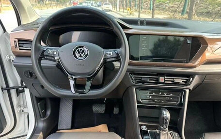 Volkswagen Tharu, 2022 год, 1 540 000 рублей, 10 фотография