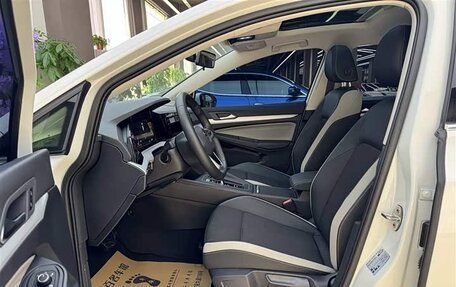 Volkswagen Golf VIII, 2023 год, 2 480 000 рублей, 17 фотография