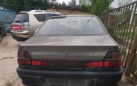 Renault 19 II, 1997 год, 25 000 рублей, 4 фотография