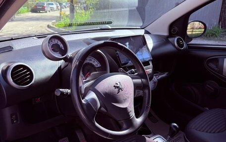 Peugeot 107 I рестайлинг, 2012 год, 695 000 рублей, 11 фотография