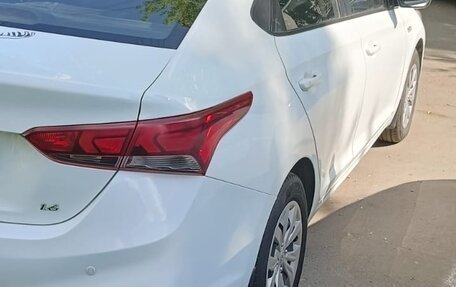 Hyundai Solaris II рестайлинг, 2018 год, 1 325 000 рублей, 10 фотография