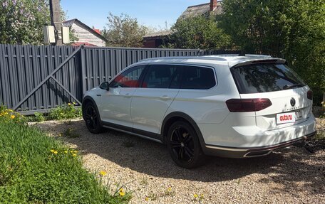 Volkswagen Passat B8 рестайлинг, 2020 год, 3 800 000 рублей, 3 фотография