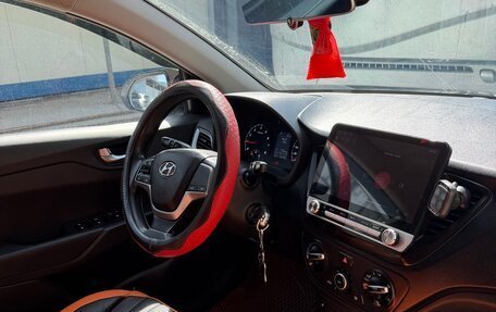 Hyundai Solaris II рестайлинг, 2020 год, 1 400 000 рублей, 8 фотография