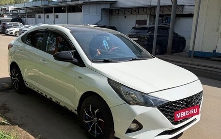 Hyundai Solaris II рестайлинг, 2020 год, 1 400 000 рублей, 4 фотография