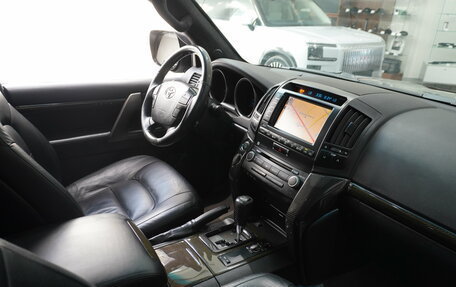 Toyota Land Cruiser 200, 2011 год, 3 550 000 рублей, 13 фотография
