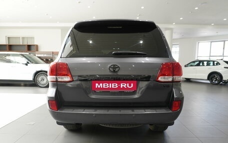 Toyota Land Cruiser 200, 2011 год, 3 550 000 рублей, 5 фотография