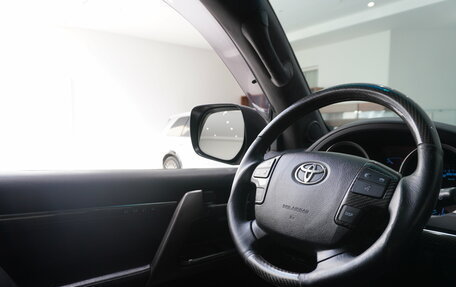 Toyota Land Cruiser 200, 2011 год, 3 550 000 рублей, 17 фотография