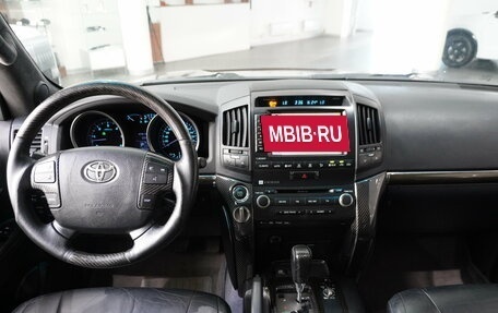Toyota Land Cruiser 200, 2011 год, 3 550 000 рублей, 15 фотография