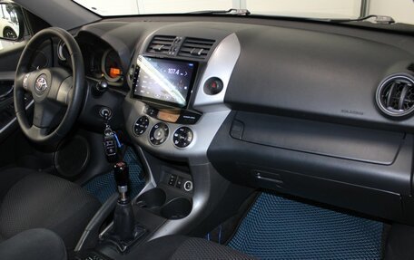 Toyota RAV4, 2008 год, 937 000 рублей, 17 фотография