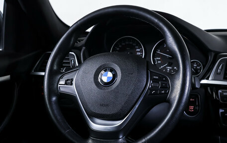 BMW 3 серия, 2017 год, 2 190 000 рублей, 13 фотография