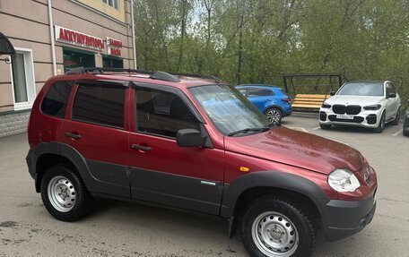 Chevrolet Niva I рестайлинг, 2010 год, 500 000 рублей, 4 фотография