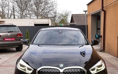 BMW 1 серия, 2020 год, 1 700 000 рублей, 1 фотография
