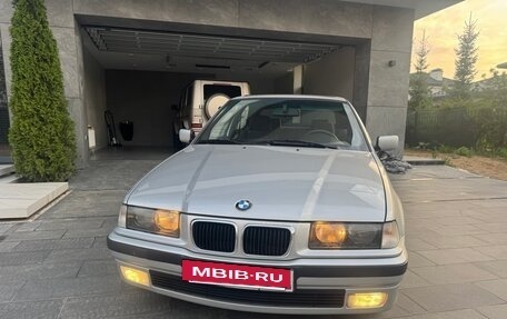 BMW 3 серия, 2000 год, 1 050 000 рублей, 10 фотография