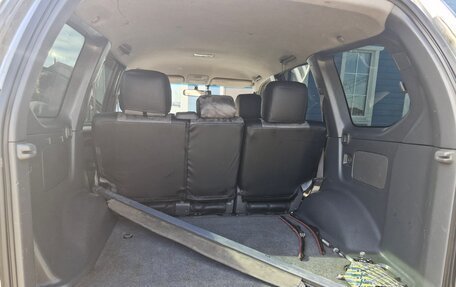 Toyota Land Cruiser Prado 120 рестайлинг, 2006 год, 1 399 000 рублей, 10 фотография