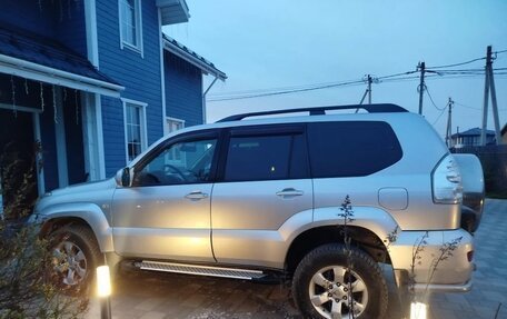Toyota Land Cruiser Prado 120 рестайлинг, 2006 год, 1 399 000 рублей, 2 фотография