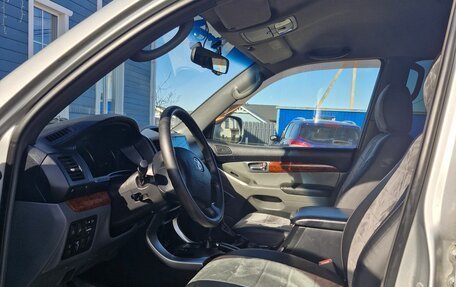 Toyota Land Cruiser Prado 120 рестайлинг, 2006 год, 1 399 000 рублей, 7 фотография