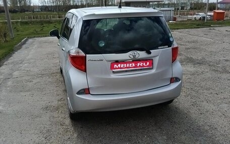 Toyota Ractis II, 2013 год, 990 000 рублей, 1 фотография
