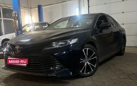 Toyota Camry, 2020 год, 2 750 000 рублей, 8 фотография