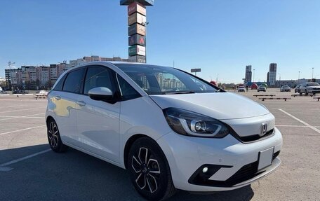 Honda Fit, 2021 год, 1 050 000 рублей, 3 фотография