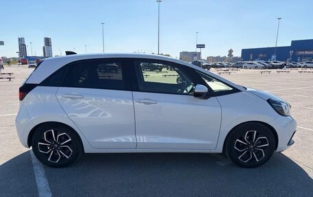 Honda Fit, 2021 год, 1 050 000 рублей, 4 фотография