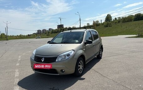 Renault Sandero I, 2011 год, 670 000 рублей, 2 фотография