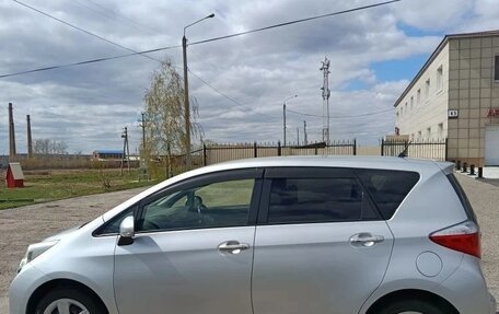 Toyota Ractis II, 2013 год, 990 000 рублей, 6 фотография