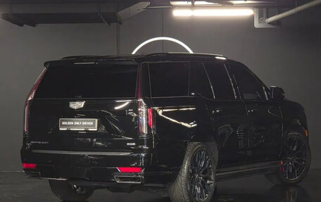 Cadillac Escalade V, 2022 год, 13 600 000 рублей, 3 фотография