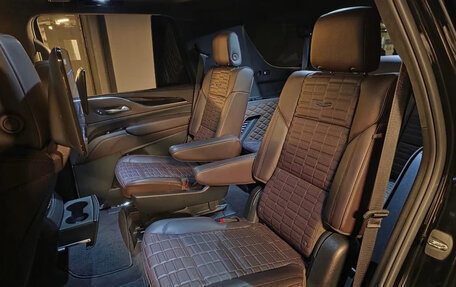 Cadillac Escalade V, 2022 год, 13 600 000 рублей, 10 фотография