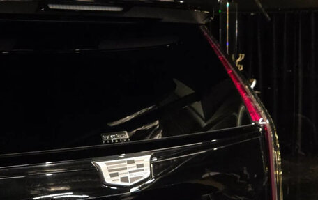 Cadillac Escalade V, 2022 год, 13 600 000 рублей, 15 фотография