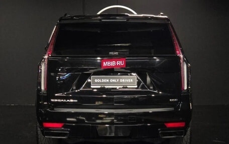 Cadillac Escalade V, 2022 год, 13 600 000 рублей, 4 фотография