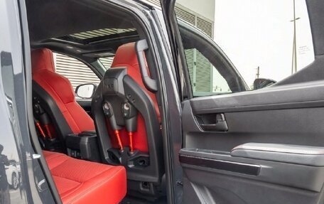 Toyota Tacoma, 2025 год, 8 940 000 рублей, 14 фотография