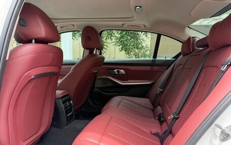 BMW 3 серия, 2022 год, 2 743 000 рублей, 9 фотография