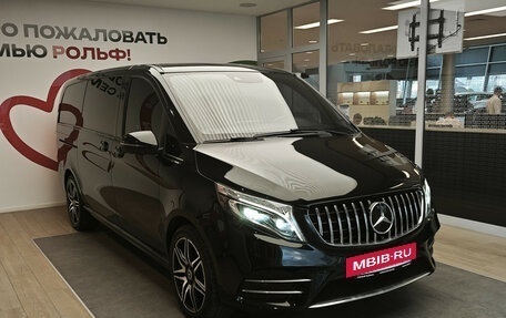 Mercedes-Benz V-Класс, 2021 год, 7 290 000 рублей, 3 фотография